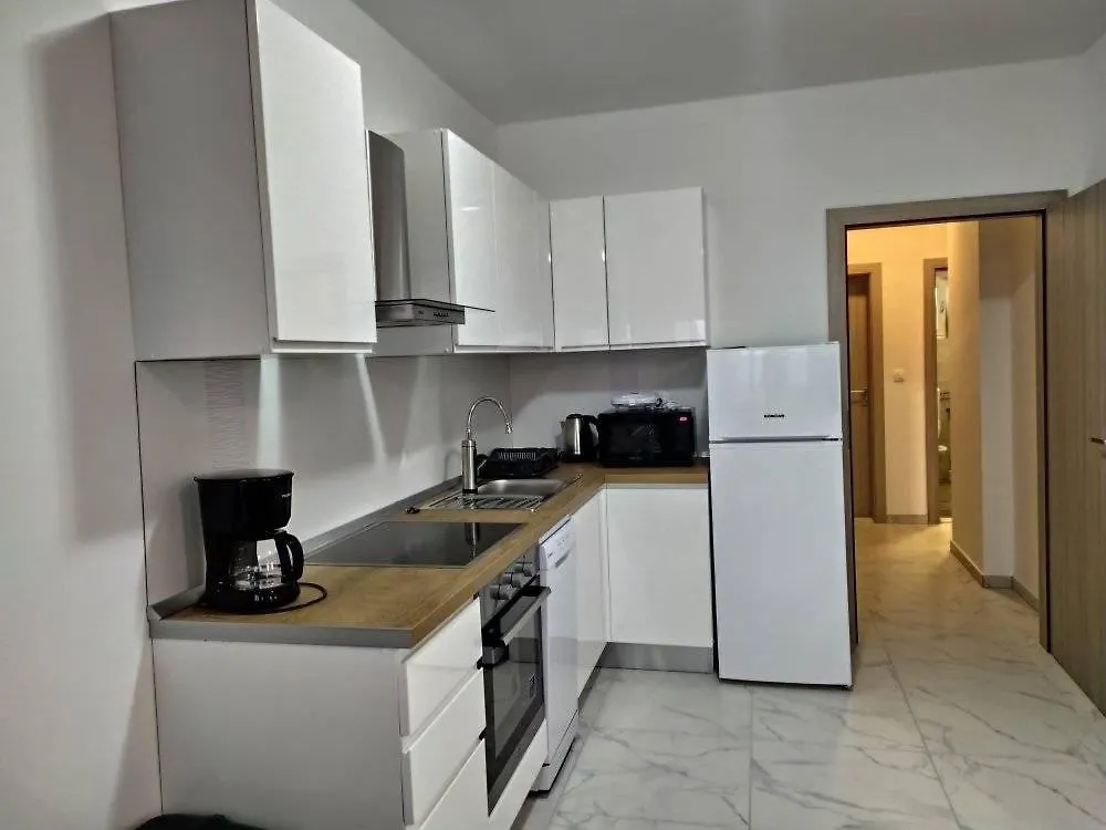 Villa Stella Trogir 0*,  Croatia