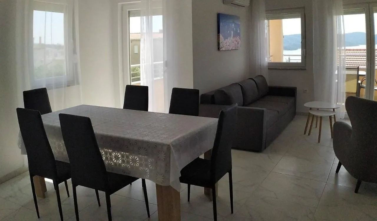 Apartment Villa Stella Trogir